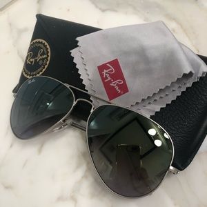 Green Gradient Flash Ray-Ban Aviator Sunglasses